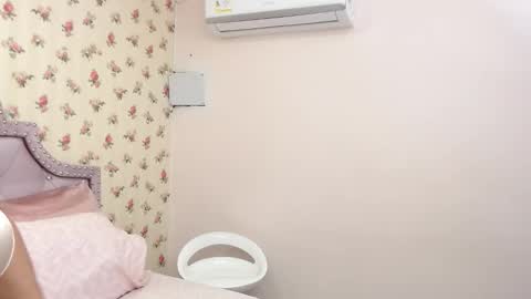 Milf Latina online show from 20, 3, 2026