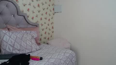 Milf Latina online show from 4, 4, 2026