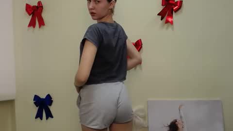Snapshot of crystalgirl__ chatting on 2, 2, 2025 Stella online show from 2, 2, 2025