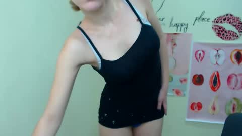 Snapshot of crystalgirl__ chatting on 20, 2, 2025 Stella online show from 20, 2, 2025