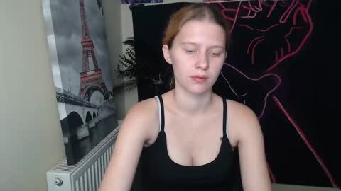 Snapshot of crystalgirl__ chatting on 24, 10, 2025 Stella online show from 24, 10, 2025