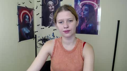 Snapshot of crystalgirl__ chatting on 6, 11, 2025 Stella online show from 6, 11, 2025