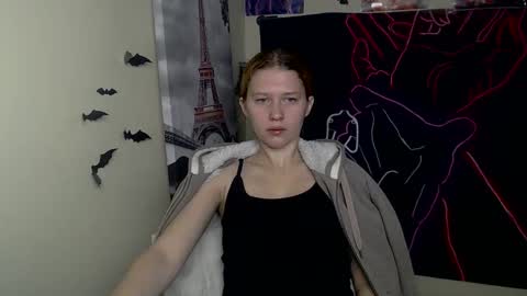 Snapshot of crystalgirl__ chatting on 13, 11, 2025 Stella online show from 13, 11, 2025