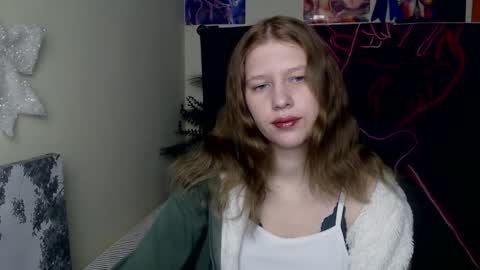 Snapshot of crystalgirl__ chatting on 3, 3, 2026 Stella online show from 3, 3, 2026