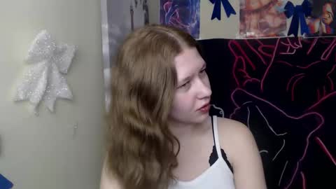 Snapshot of crystalgirl__ chatting on 6, 3, 2026 Stella online show from 6, 3, 2026