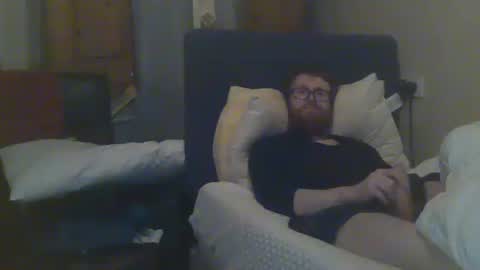 Snapshot of cs014g8493 chatting on 4, 1, 2025 chris online show from 4, 1, 2025