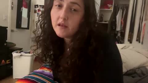 Snapshot of cuchinicole chatting on 24, 11, 2025 cuchinicole online show from 24, 11, 2025