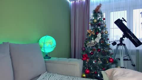 Alexia online show from 1, 1, 2025