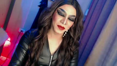 CUMMELA SLUTI online show from 2, 3, 2025