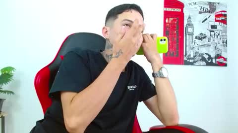 cumandres online show from 18, 2, 2026