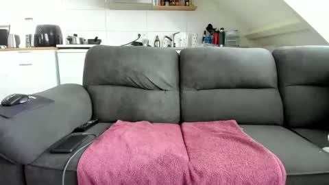 MaskedMasturbator online show from 14, 9, 2025