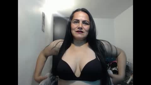 cumEva69 online show from 1, 1, 2025
