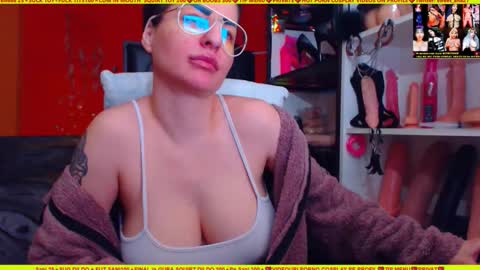 cuminmenowbby online show from 15, 11, 2025