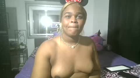 Ava Rain online show from 1, 1, 2025