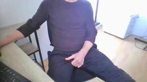 cumrocco online show from 2, 1, 2025