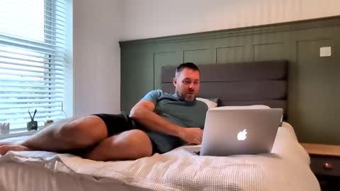 Snapshot of cupcakecreampie chatting on 14, 10, 2025 Adam online show from 14, 10, 2025