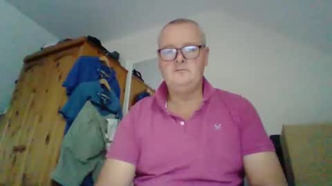 Snapshot of curiousax77 chatting on 20, 10, 2025 curiousax77 online show from 20, 10, 2025