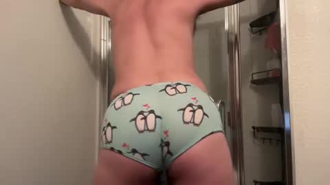 Snapshot of curiousbwcc chatting on 24, 11, 2025 curiousbwcc online show from 24, 11, 2025