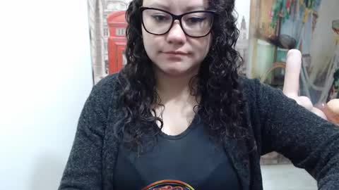 Vannesa online show from 20, 10, 2025