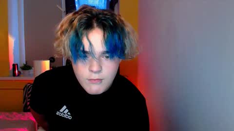 curlyboy_1 online show from 18, 11, 2025