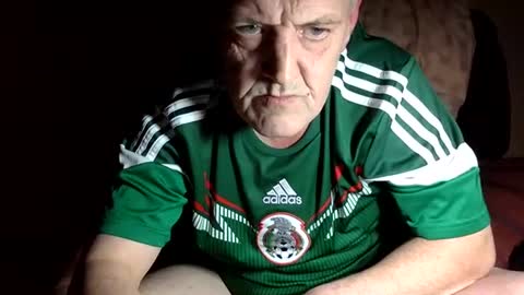 curvelover1977 online show from 18, 11, 2025