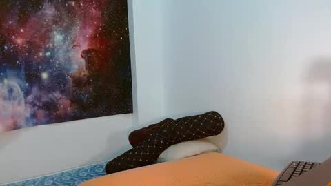 Snapshot of curvycherry4u chatting on 16, 2, 2026 C H E R R Y online show from 16, 2, 2026