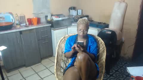 curvypear76x online show from 7, 12, 2024