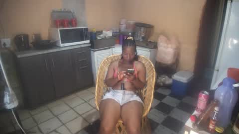 curvypear76x online show from 23, 10, 2025