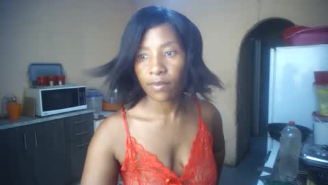 curvypear76x online show from 9, 2, 2026