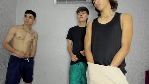 Snapshot of cute_boys18 chatting on 6, 1, 2025 ARTURO-18 MATIAS-18 NIKOLAY-19 HADES-18 GABO-19 online show from 6, 1, 2025