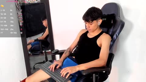 Snapshot of cute_diego_ chatting on 30, 12, 2024 Diego online show from 30, 12, 2024