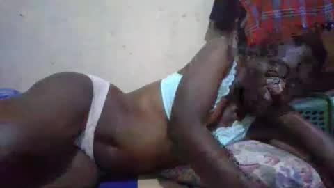 Snapshot of cute_divah4 chatting on 12, 11, 2025 cute_divah4 online show from 12, 11, 2025