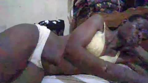 Snapshot of cute_divah4 chatting on 15, 11, 2025 cute_divah4 online show from 15, 11, 2025