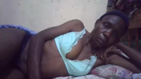 Snapshot of cute_divah4 chatting on 19, 11, 2025 cute_divah4 online show from 19, 11, 2025