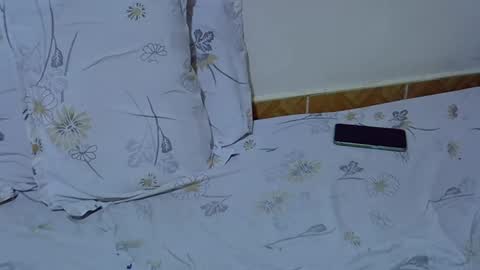 Snapshot of cute_ellinah chatting on 15, 11, 2025 lynn online show from 15, 11, 2025