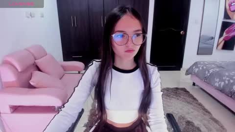 Bella Fox online show from 15, 9, 2025