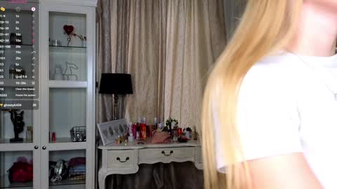 Anne online show from 17, 10, 2025