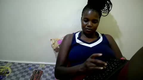cute_heaven online show from 5, 10, 2025