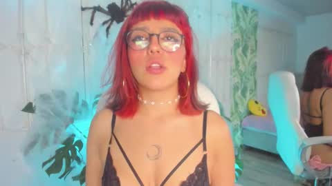 Sofa  online show from 13, 10, 2025