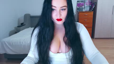 cute_jes online show from 15, 12, 2024
