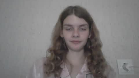 cute_kitte online show from 20, 12, 2024