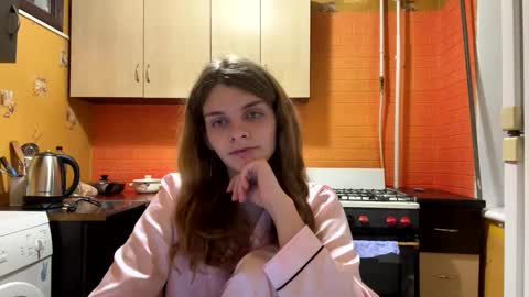 cute_kitte online show from 10, 1, 2025