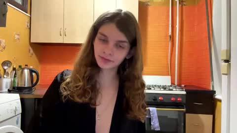 cute_kitte online show from 7, 2, 2025
