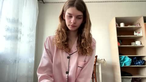 cute_kitte online show from 24, 2, 2025