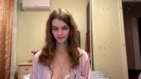 cute_kitte online show from 17, 10, 2025