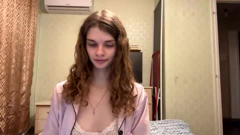 cute_kitte online show from 18, 10, 2025
