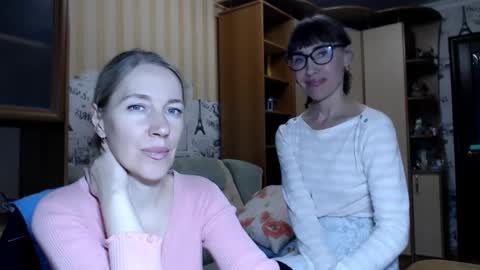 cute_lion_ online show from 6, 12, 2024