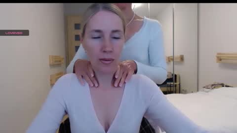 cute_lion_ online show from 20, 10, 2025