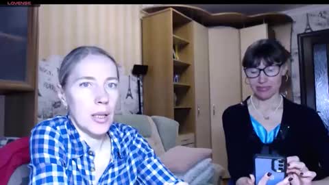 cute_lion_ online show from 27, 11, 2025