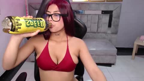 Snapshot of cute_martina_v chatting on 3, 12, 2025 Martina online show from 3, 12, 2025